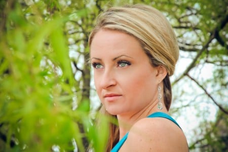 Image by Katie Cross Photography Portrait of Laura Albino